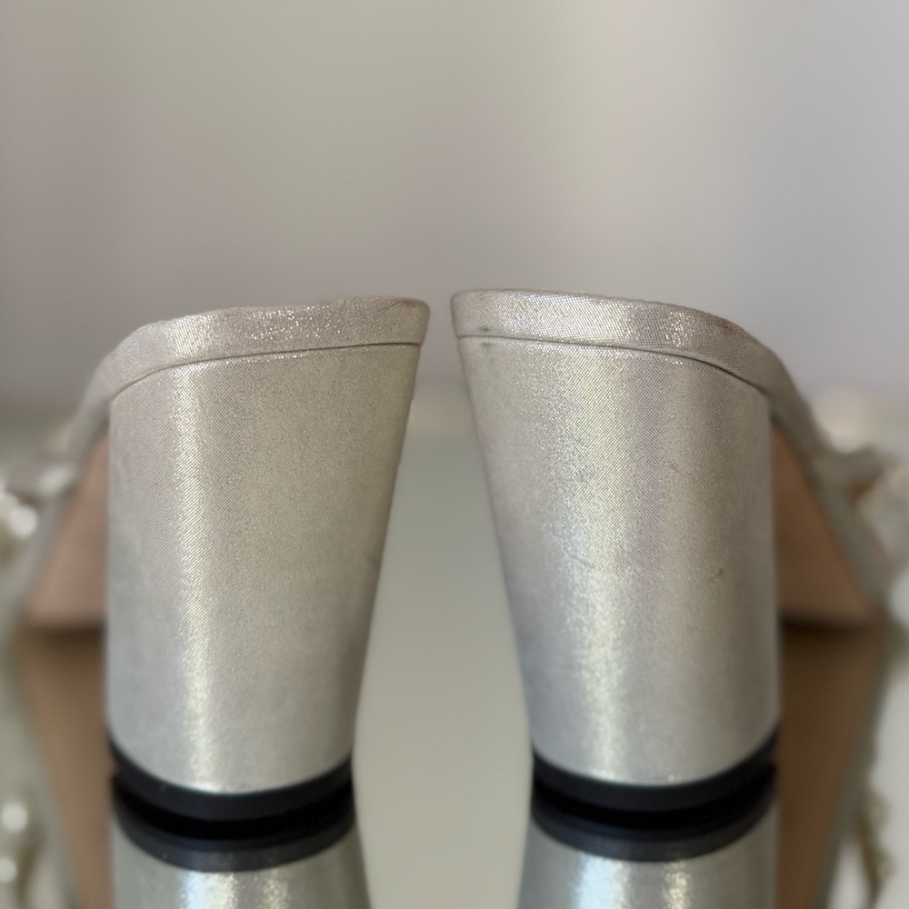 New JIMMY CHOO Amara Metallic Pearly Two-Band Sandals 38.5 $975 - Picture 7 of 16